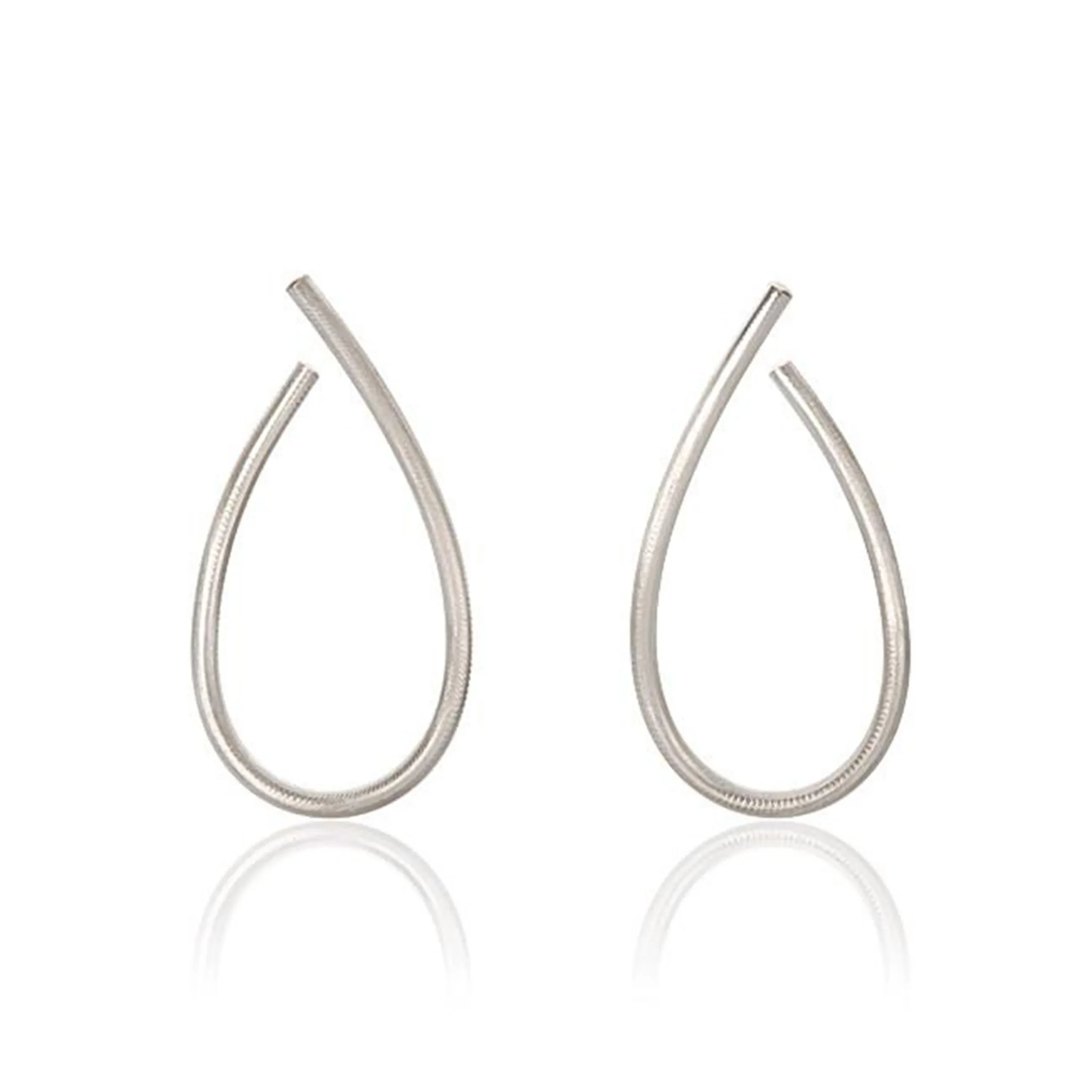 Ørepynt, Kharisma stor