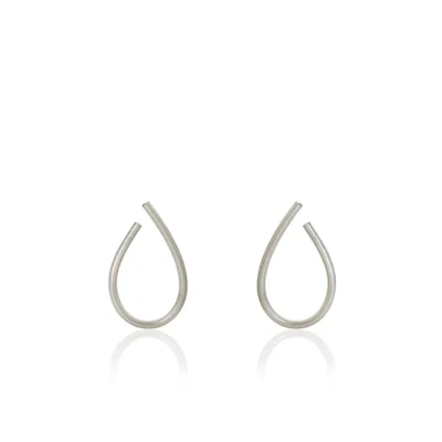 Ørepynt, Kharisma mellom